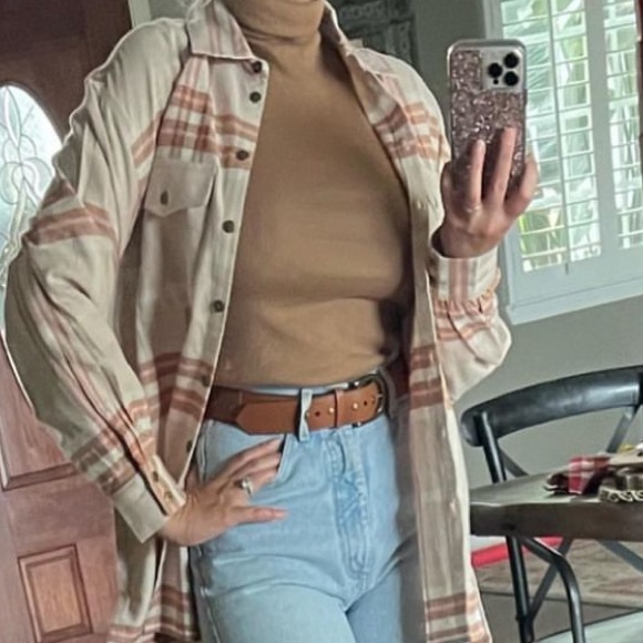 Spell Basecamp Flannel in Musk - Picture 6 of 15